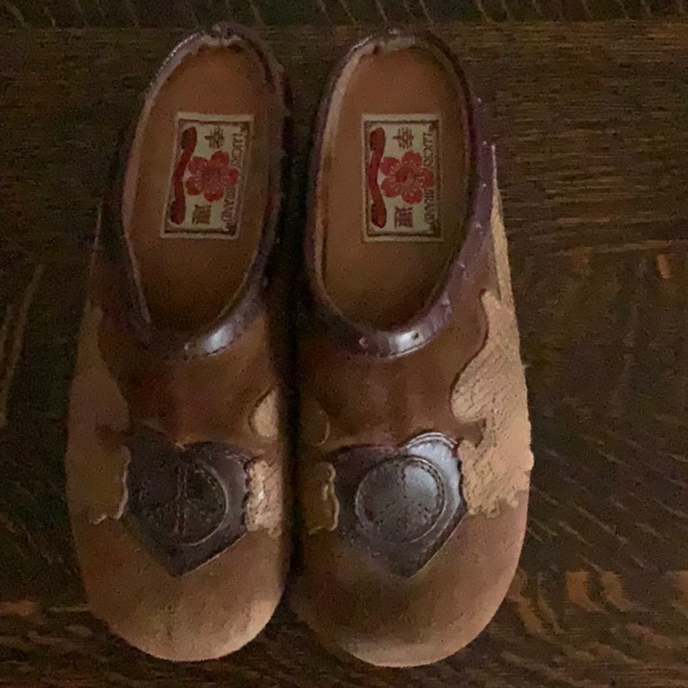 Lucky brand clogs
